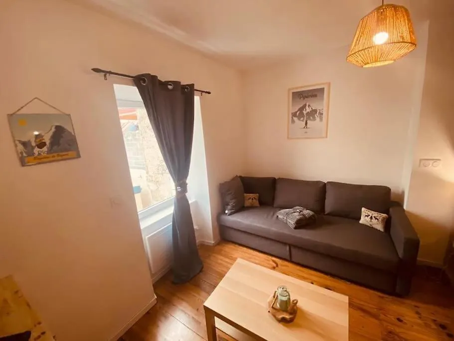 Grand Studio A 3 Min Du Centre-Ville Bagneres-de-Bigorre France